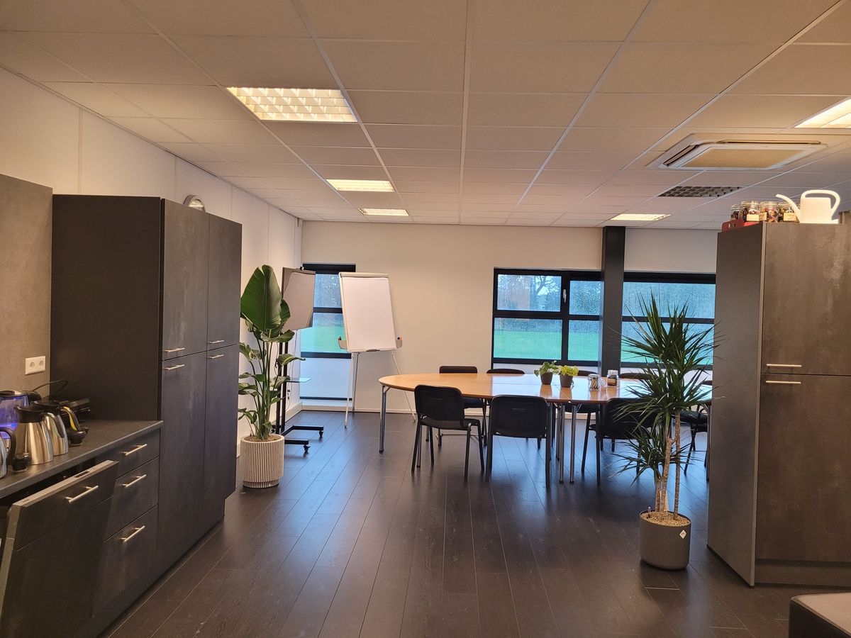 Kantoor en overlegruimte van Nomacon